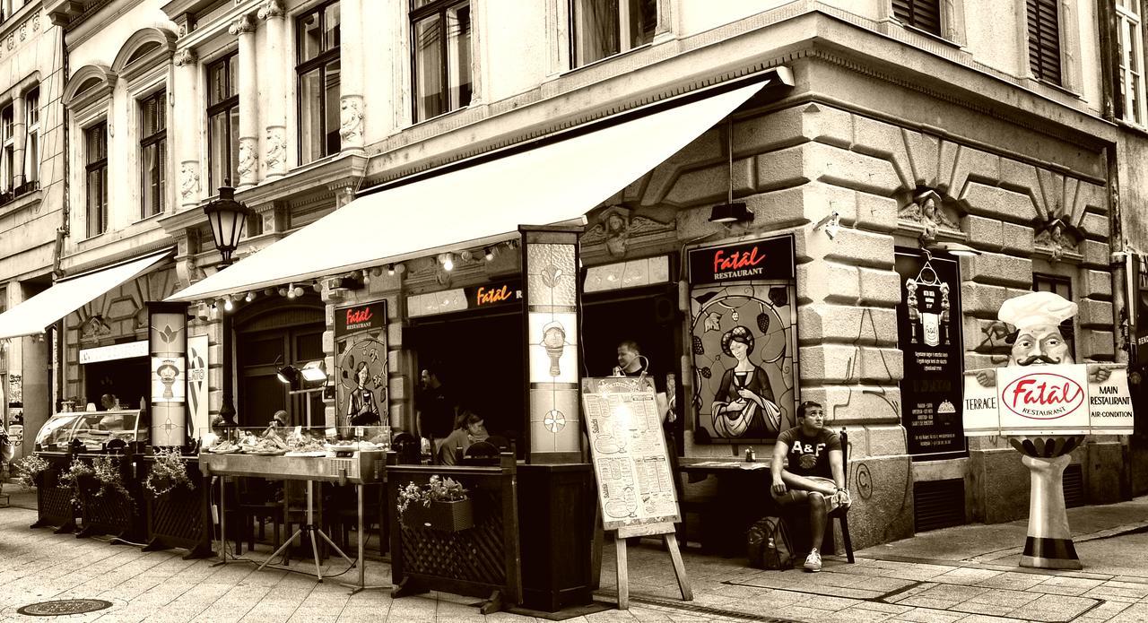 Lion Premium Hotel Budapest Exterior photo